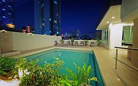Hotel Suites Ambassador